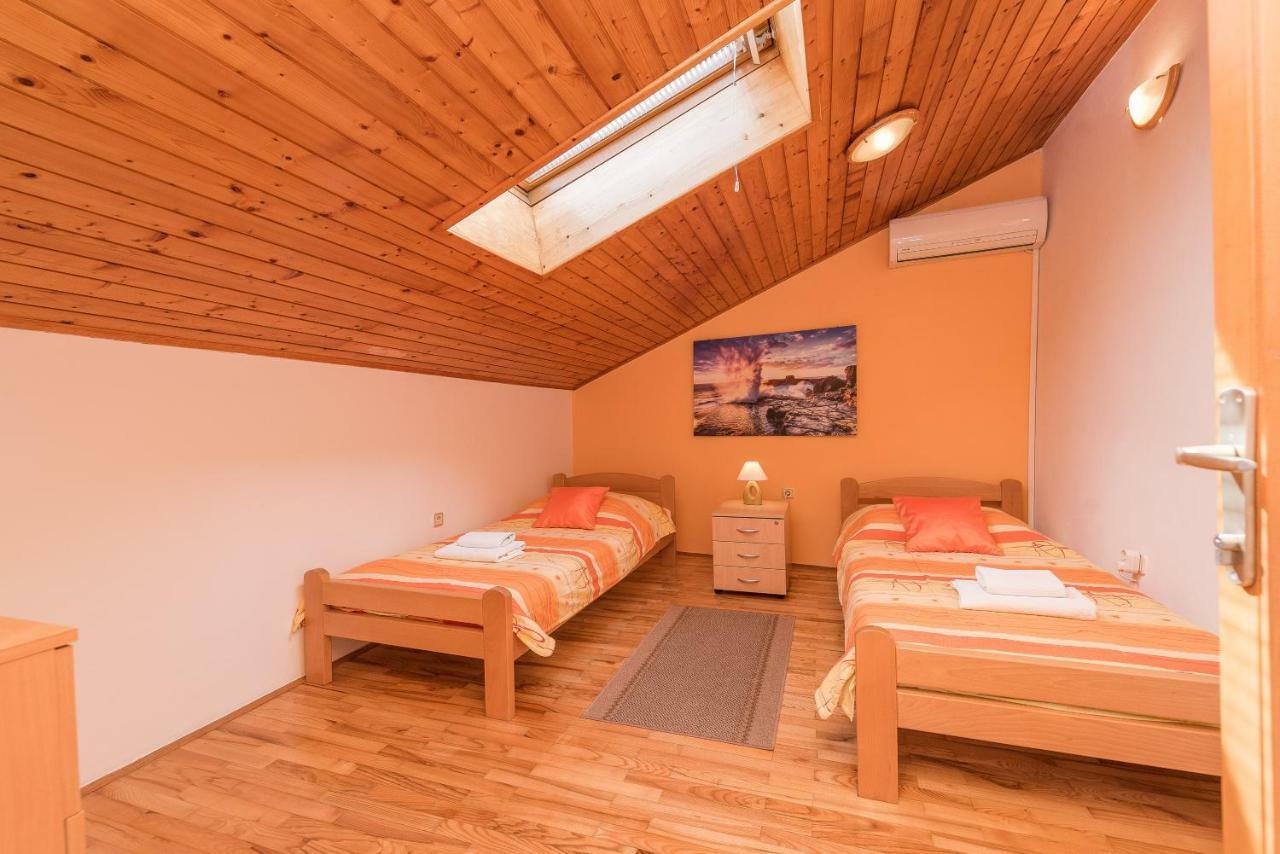 Apartment And Room Soul Of Dalmatia Задар Екстер'єр фото